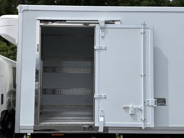 Hino RANGER 2017-12 7737886-11
