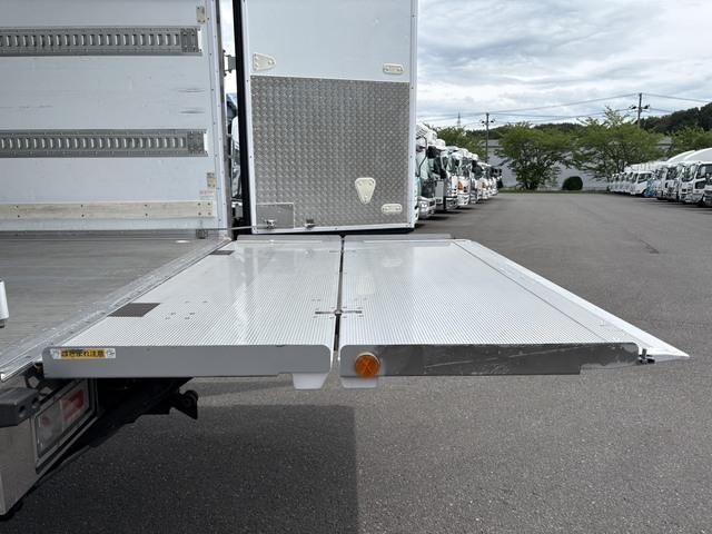 Hino RANGER 2017-12 7737886-17