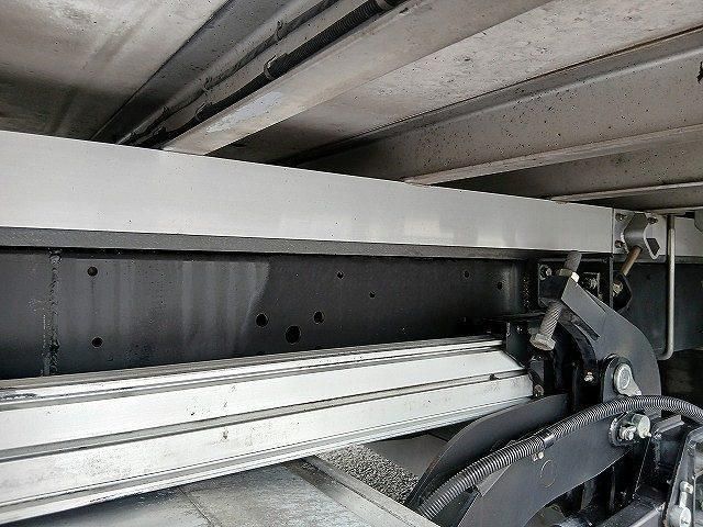 Hino RANGER 2016-02 7864781-17