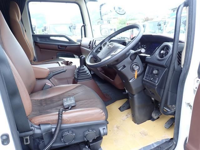 Hino RANGER 2023-03 7864759-11