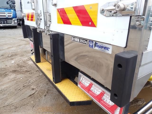Hino RANGER 2023-03 7864759-25