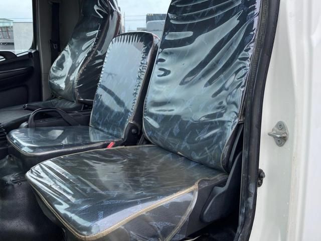 Hino RANGER 2017-01 7864764-19
