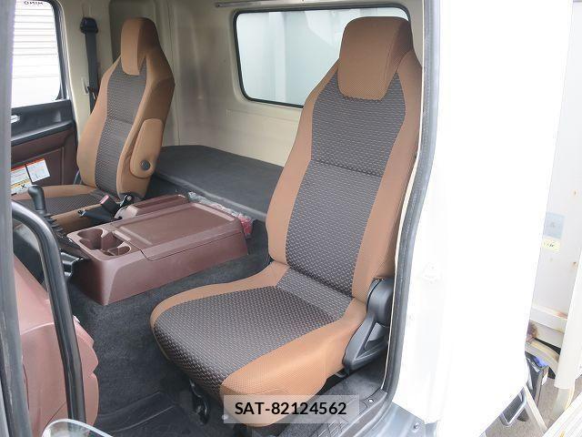 Hino RANGER 2021-05 7903287-23
