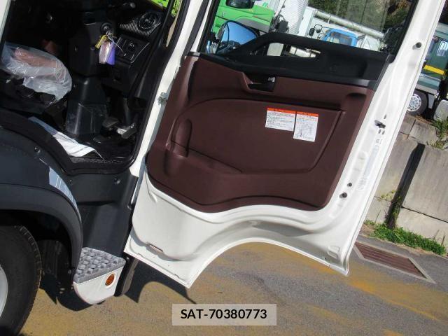Hino RANGER 2025-09 7903285-20
