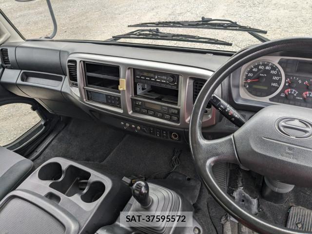 Hino RANGER 2017-05 7963490-25