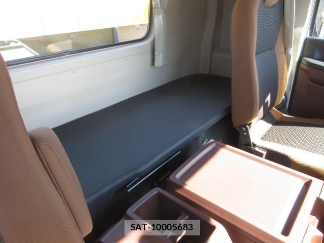 Hino RANGER 2025-09 7963510-17