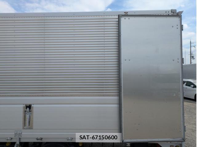 Hino RANGER 2023-09 7963457-17
