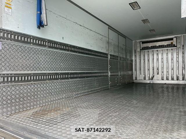 Hino RANGER 2015-11 7963482-13