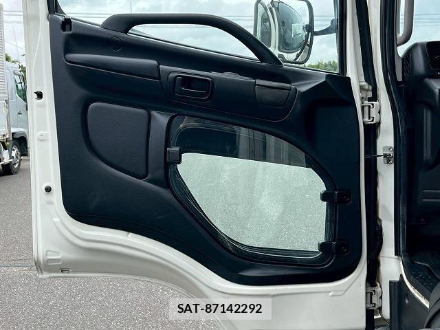 Hino RANGER 2015-11 7963482-23