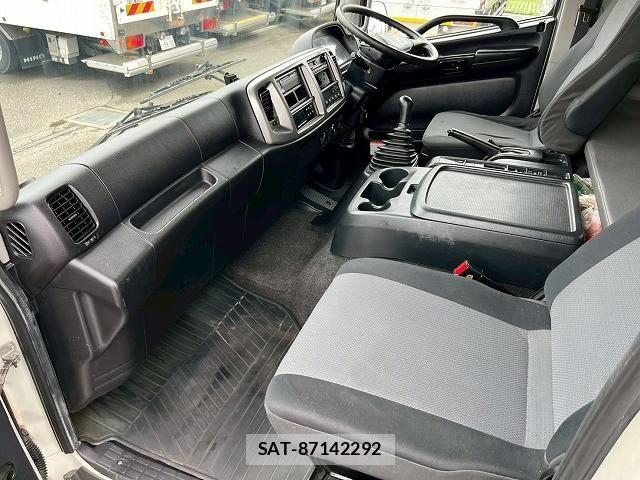 Hino RANGER 2015-11 7963482-24