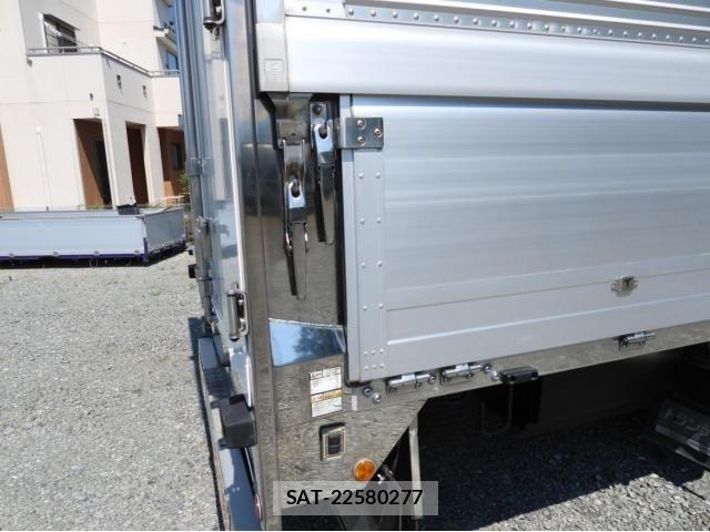 Hino RANGER 2017-10 7980794-16