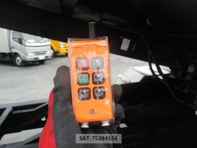 Hino RANGER 2005-08 7980786-23