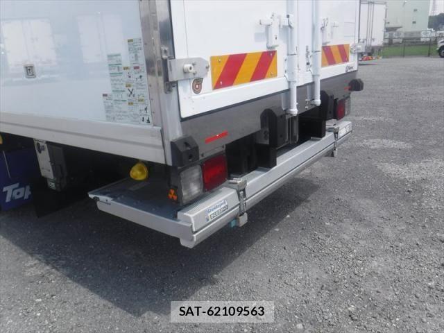 Hino RANGER 2018-12 8037863-14