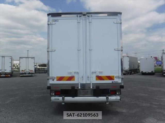Hino RANGER 2018-12 8037863-17