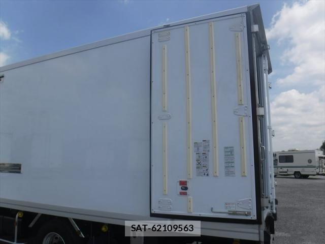 Hino RANGER 2018-12 8037863-20
