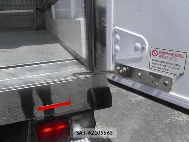 Hino RANGER 2018-12 8037863-22