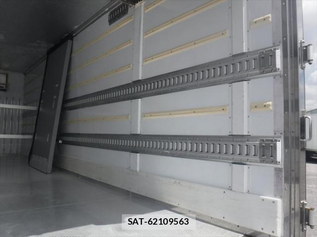 Hino RANGER 2018-12 8037863-25