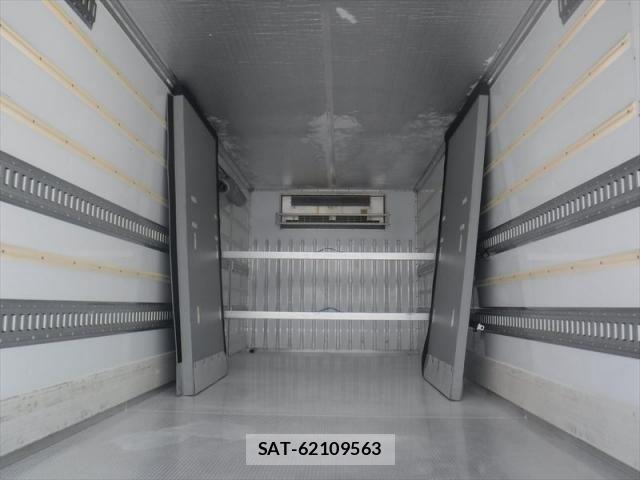 Hino RANGER 2018-12 8037863-26
