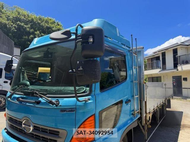 Hino RANGER 2017-02 8037866-11