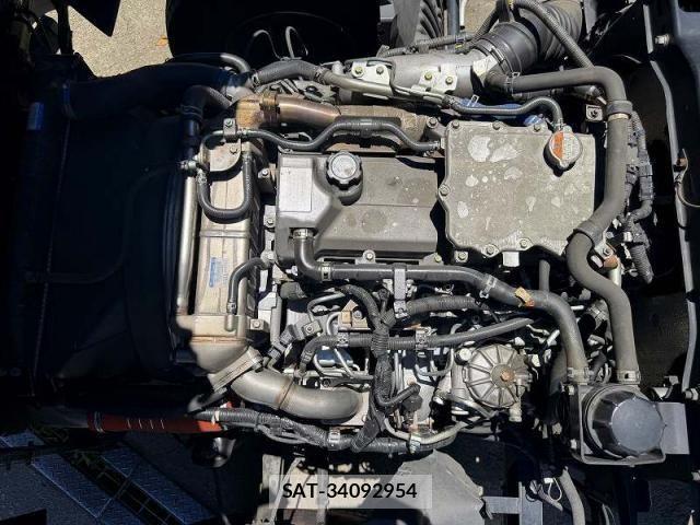 Hino RANGER 2017-02 8037866-25