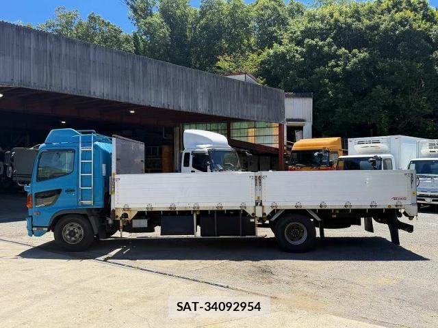 Hino RANGER 2017-02 8037866-2