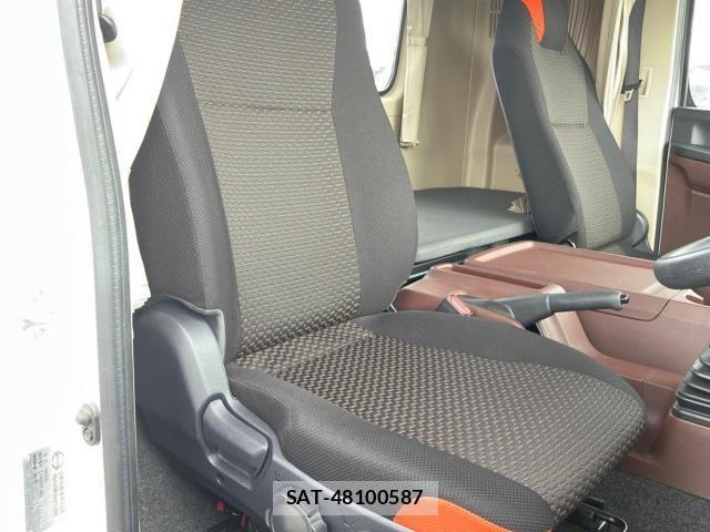 Hino RANGER 2024-10 8037860-18