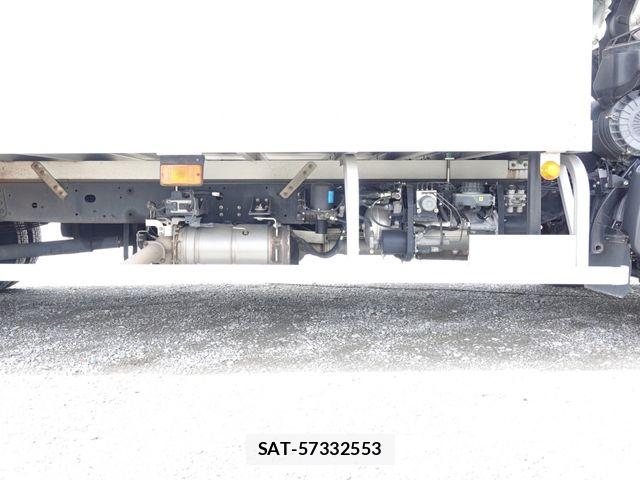 Hino RANGER 2018-04 8037868-13