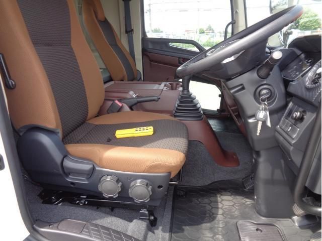 Hino RANGER 2025-10 8060612-19