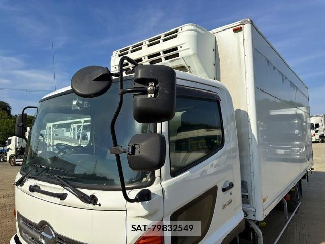 Hino RANGER 2013-10 8075294-11