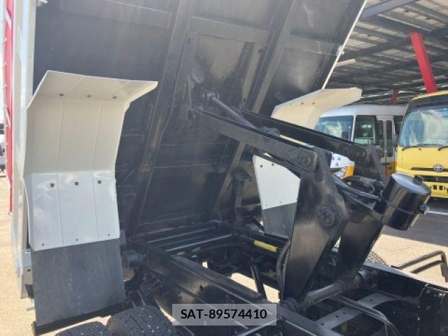 Hino RANGER 2016-01 8075288-12
