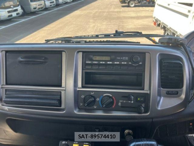 Hino RANGER 2016-01 8075288-22