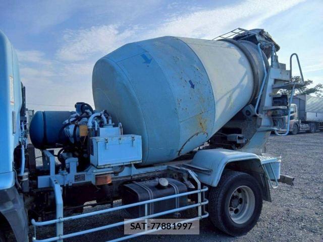 Hino RANGER 2005-03 8075291-17