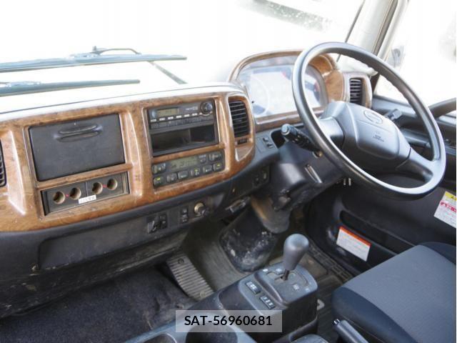 Hino RANGER 2015-01 8101496-25