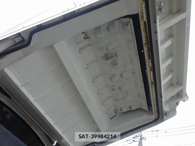 Hino RANGER 2019-07 8101495-17