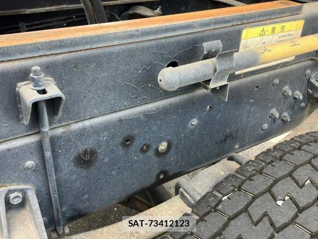 Hino RANGER 2014-09 8146523-13