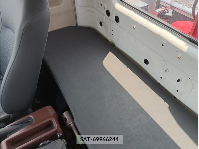 Hino RANGER 2018-11 8159100-24