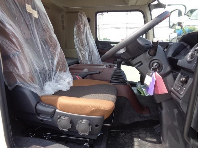 Hino RANGER 2026-01 8186429-21