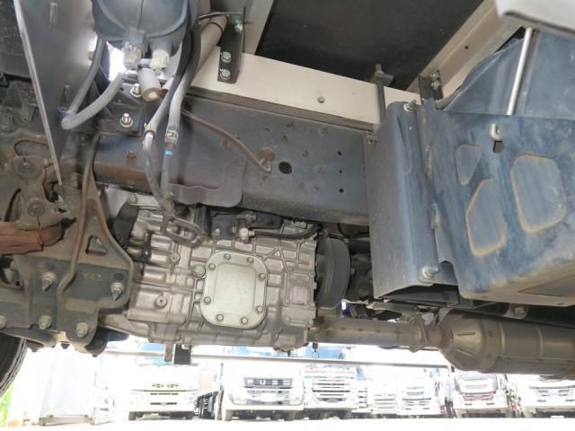 Hino RANGER 2023-07 8186430-21