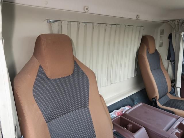 Hino RANGER 2023-07 8186430-26