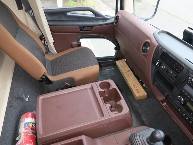 Hino RANGER 2023-07 8186430-27