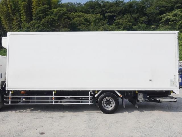 Hino RANGER 2018-06 8186437-7
