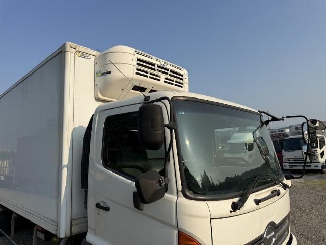 Hino RANGER 2015-10 8186434-9