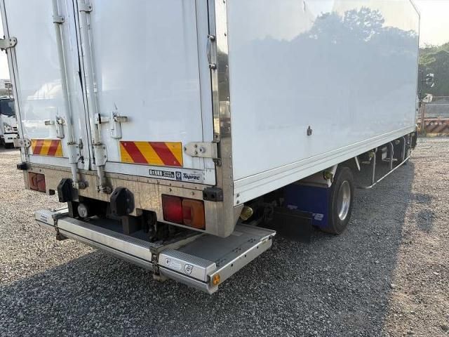 Hino RANGER 2015-10 8186434-15