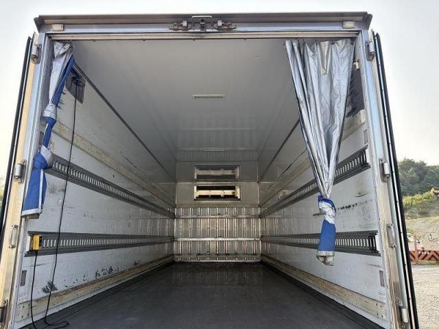 Hino RANGER 2015-10 8186434-20