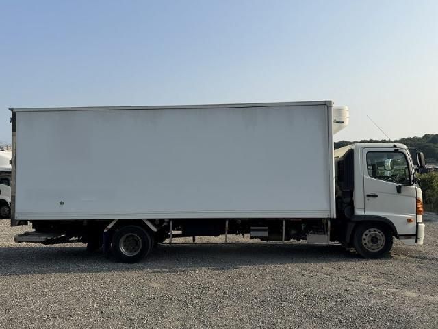 Hino RANGER 2015-10 8186434-6