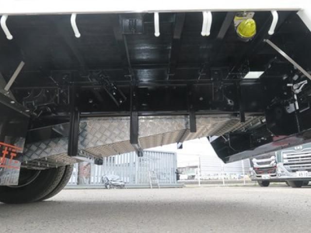 Hino RANGER 2026-01 8186421-18