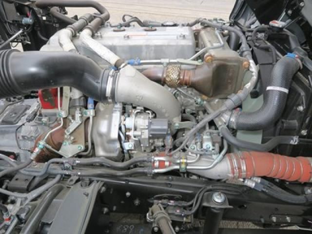 Hino RANGER 2026-01 8186421-23