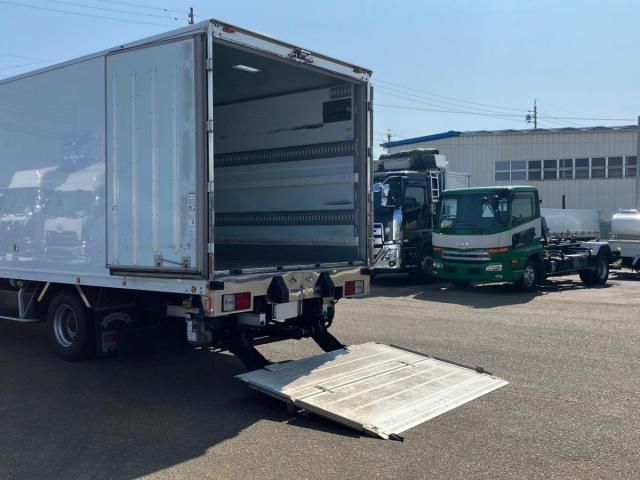 Hino RANGER 2021-03 8186431-12