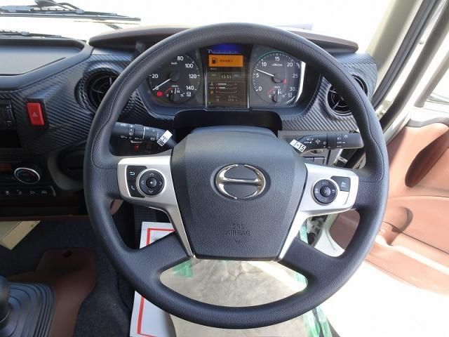 Hino RANGER 2025-08 8186428-24