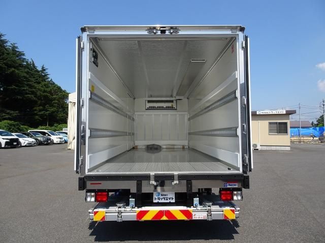 Hino RANGER 2025-08 8186428-7